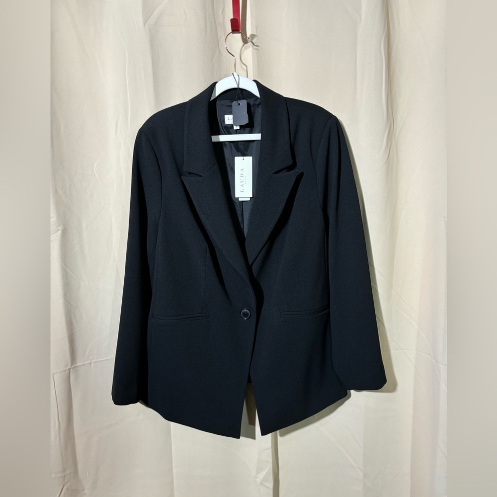 Made in 🇨🇦 NWT Laura Notch Collar Jacket